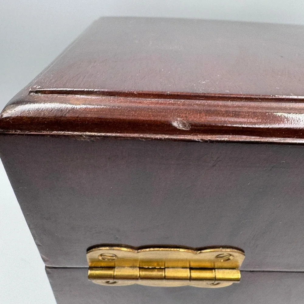 Wildwood Accents Mahogany Wood Slant Top Knife Box Brass Hardware Georgian Style